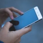 hands, phone, smartphone-1851218.jpg