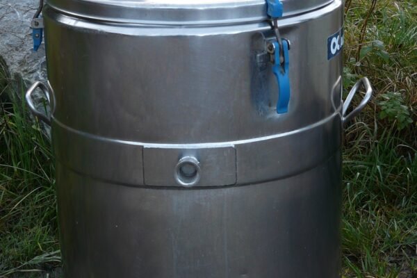 milk barrel, milk tank, milk container-62481.jpg